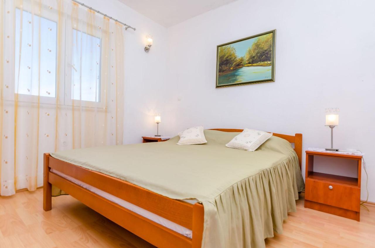 Apartments Stara Maslina Slatine Exterior foto