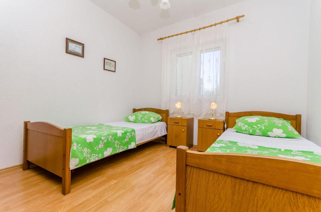 Apartments Stara Maslina Slatine Exterior foto